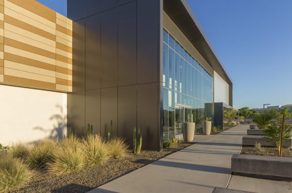 alameda-tempe-office-600x398